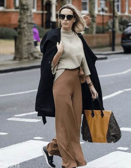 毛衣和闊腿褲怎么搭配 毛衣與闊腿褲搭配圖片 毛衣和闊腿褲怎么搭配 毛衣與闊腿褲搭配圖片