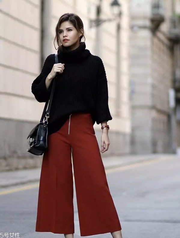 毛衣和闊腿褲怎么搭配 毛衣與闊腿褲搭配圖片 毛衣和闊腿褲怎么搭配 毛衣與闊腿褲搭配圖片