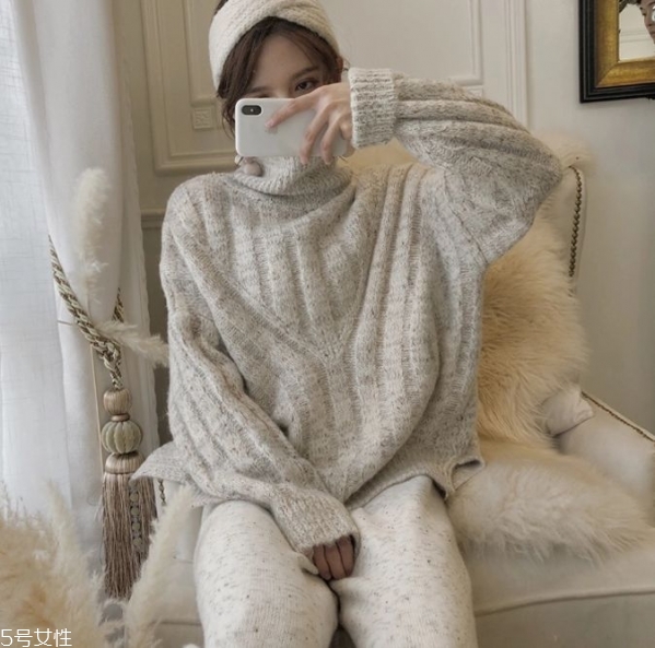 毛衣和闊腿褲怎么搭配 毛衣與闊腿褲搭配圖片 毛衣和闊腿褲怎么搭配 毛衣與闊腿褲搭配圖片