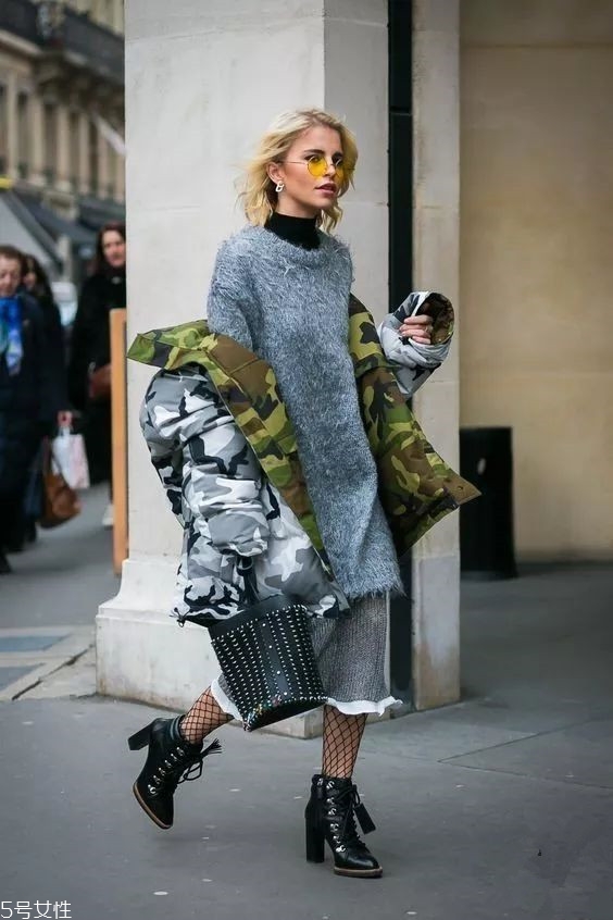 冬天大衣怎么搭配裙子 冬季大衣裙子搭配 冬天大衣怎么搭配裙子 冬季大衣裙子搭配