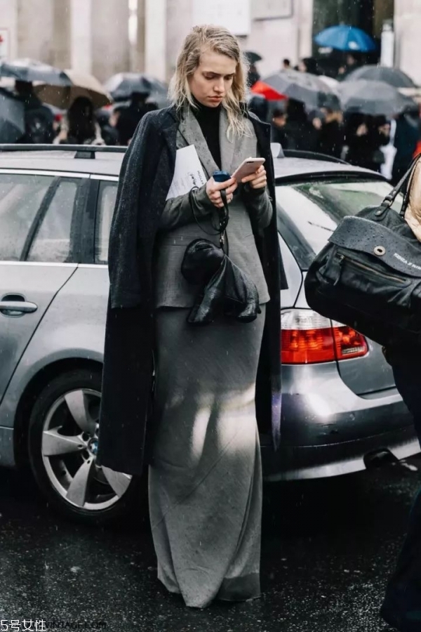 冬天大衣怎么搭配裙子 冬季大衣裙子搭配 冬天大衣怎么搭配裙子 冬季大衣裙子搭配