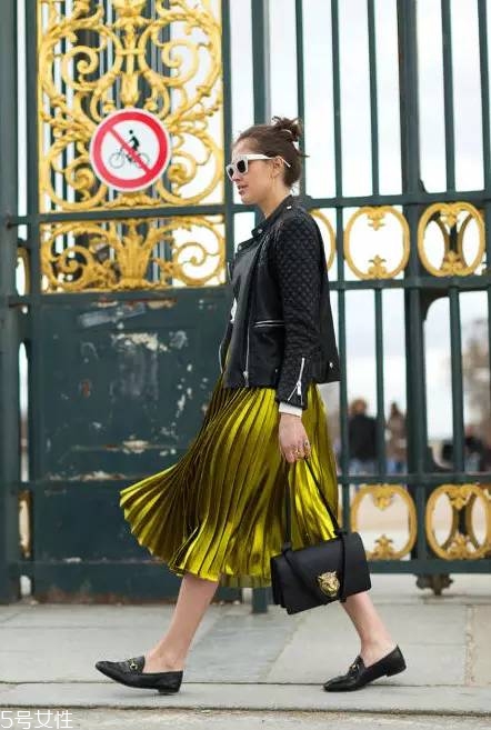 冬天大衣怎么搭配裙子 冬季大衣裙子搭配 冬天大衣怎么搭配裙子 冬季大衣裙子搭配