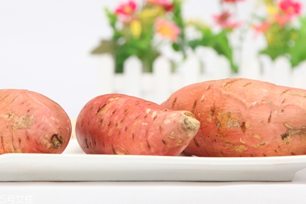 烤紅薯為什么那么甜 原來(lái)是這樣 烤紅薯為什么那么甜 原來(lái)是這樣