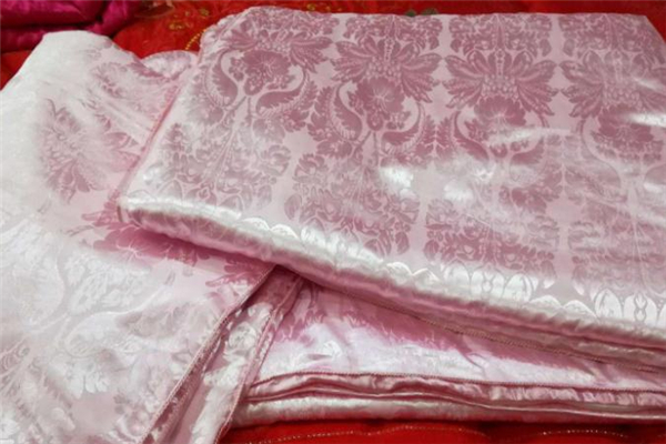 真絲發(fā)黃怎么辦 一招輕松恢復(fù) 真絲發(fā)黃怎么辦 一招輕松恢復(fù)