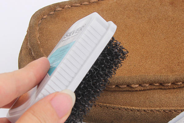 反絨鞋面怎么清理 3個方法久穿如新 反絨鞋面怎么清理 3個方法久穿如新