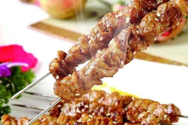 羊肉串用哪個(gè)部位的肉 這個(gè)部位的最好 羊肉串用哪個(gè)部位的肉 這個(gè)部位的最好