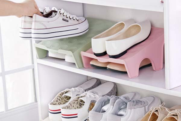 鞋柜怎么收拾節(jié)省空間 3妙招讓鞋柜清晰整潔