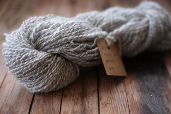 羊駝毛和羊毛哪個貴 前者價格更高 羊駝毛和羊毛哪個貴 前者價格更高