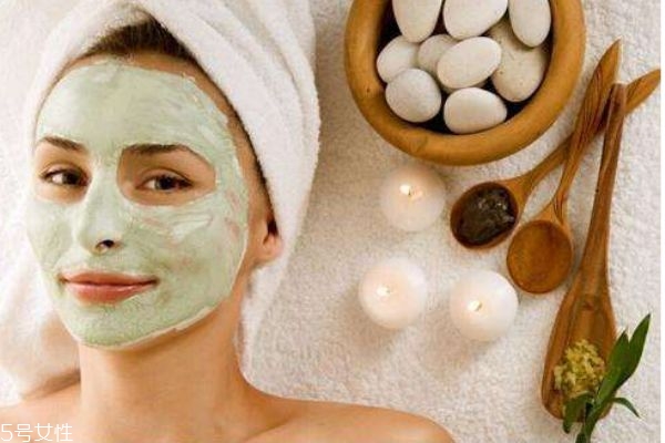 下巴長(zhǎng)粉刺是什么原因 錯(cuò)誤的生活習(xí)慣導(dǎo)致的 下巴長(zhǎng)粉刺是什么原因 錯(cuò)誤的生活習(xí)慣導(dǎo)致的