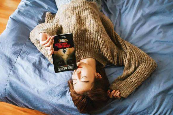 晚上怎么才能睡得好 4個小動作加速入睡 晚上怎么才能睡得好 4個小動作加速入睡