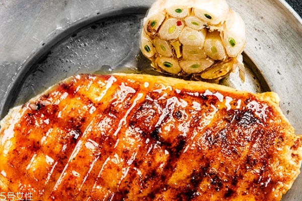 雞胸肉有激素嗎 多多少少會(huì)有 雞胸肉有激素嗎 多多少少會(huì)有