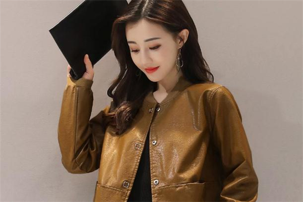 皮夾克可以水洗嗎 最好不要這樣做 皮夾克可以水洗嗎 最好不要這樣做