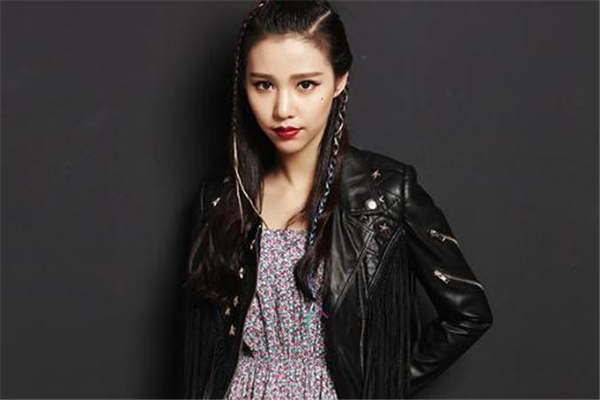 皮夾克可以熨燙嗎 熨燙方法要注意 皮夾克可以熨燙嗎 熨燙方法要注意