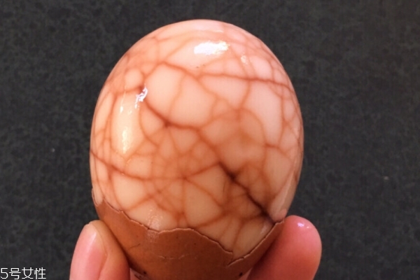 茶葉蛋要放醬油嗎 可以不放 茶葉蛋要放醬油嗎 可以不放