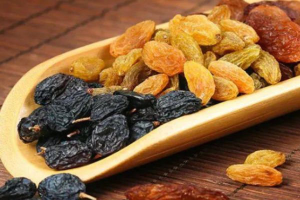 葡萄干和藍莓干的區(qū)別 如何挑選藍莓干 葡萄干和藍莓干的區(qū)別 如何挑選藍莓干