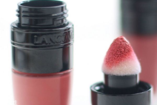 蘭蔻搖搖樂272和372哪個好看 蘭蔻搖搖染唇液試色 蘭蔻搖搖樂272和372哪個好看 蘭蔻搖搖染唇液試色