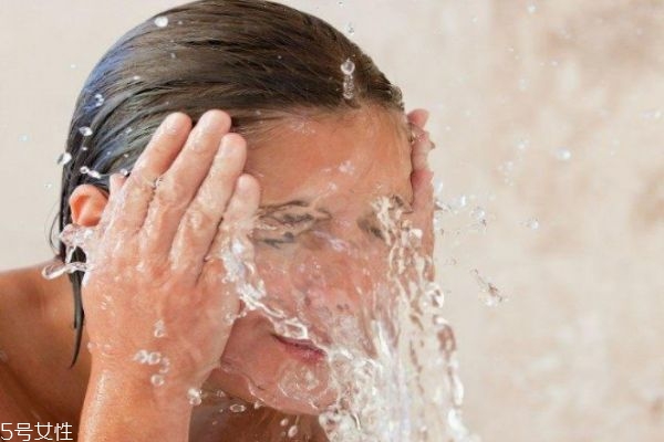 潔面膏是洗面奶嗎 潔面膏的使用方法 潔面膏是洗面奶嗎 潔面膏的使用方法