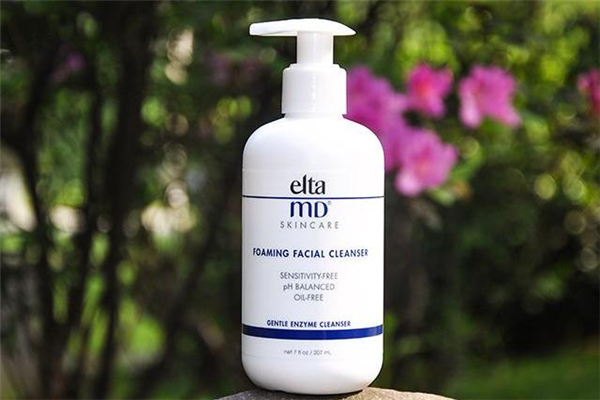 氨基酸洗面奶適合痘痘肌嗎 可以放心使用 氨基酸洗面奶適合痘痘肌嗎 可以放心使用