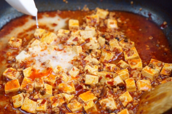 麻婆豆腐可以隔夜吃嗎 看是否變質(zhì) 麻婆豆腐可以隔夜吃嗎 看是否變質(zhì)