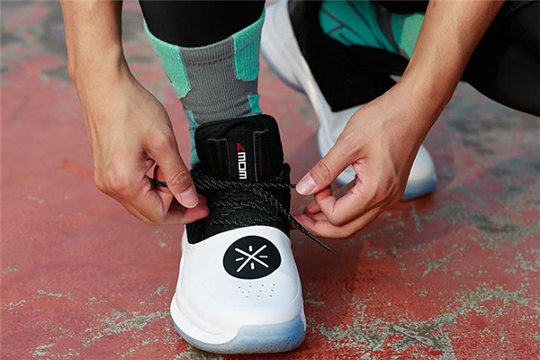 李寧韋德之道7實(shí)戰(zhàn)測(cè)評(píng) 國(guó)產(chǎn)球鞋的驕傲 李寧韋德之道7實(shí)戰(zhàn)測(cè)評(píng) 國(guó)產(chǎn)球鞋的驕傲