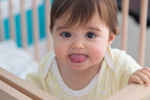 寶寶積食有哪些表現(xiàn) 4個現(xiàn)象要警惕 寶寶積食有哪些表現(xiàn) 4個現(xiàn)象要警惕