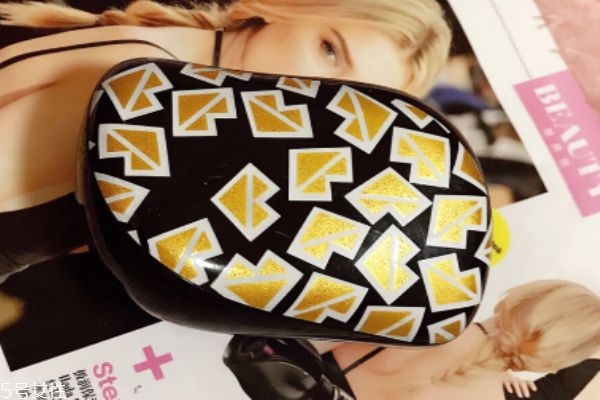 凱特王妃同款梳子 tangleteezer便攜順發(fā)梳 凱特王妃同款梳子 tangleteezer便攜順發(fā)梳