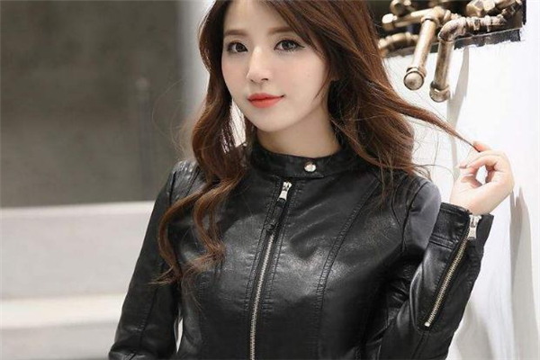 皮夾克干洗多少錢 不同皮質(zhì)價格不同 皮夾克干洗多少錢 不同皮質(zhì)價格不同