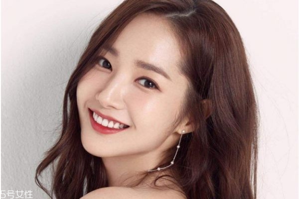 杏色腮紅有哪些 杏色腮紅推薦 杏色腮紅有哪些 杏色腮紅推薦