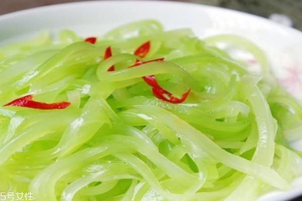 萵苣怎么做才脆 萵筍怎么去皮好 萵苣怎么做才脆 萵筍怎么去皮好