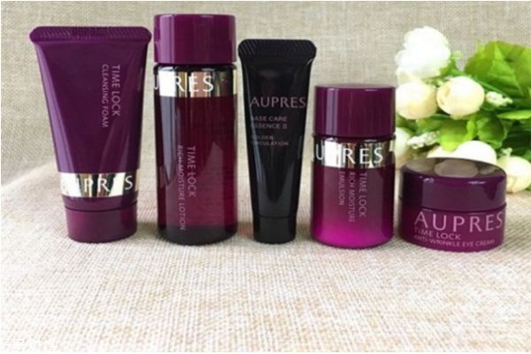 佰草集和歐珀萊哪個(gè)好用 歐珀萊護(hù)膚品推薦 佰草集和歐珀萊哪個(gè)好用 歐珀萊護(hù)膚品推薦