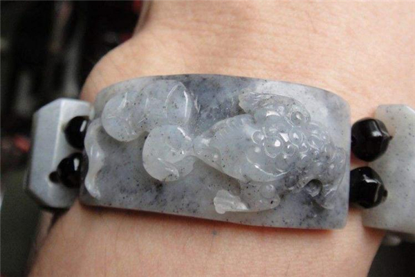 和田青花玉真假鑒定 從這幾點來看 和田青花玉真假鑒定 從這幾點來看