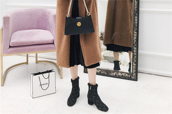 大黃靴寬版和窄版有什么區(qū)別 timberland要買m還是w