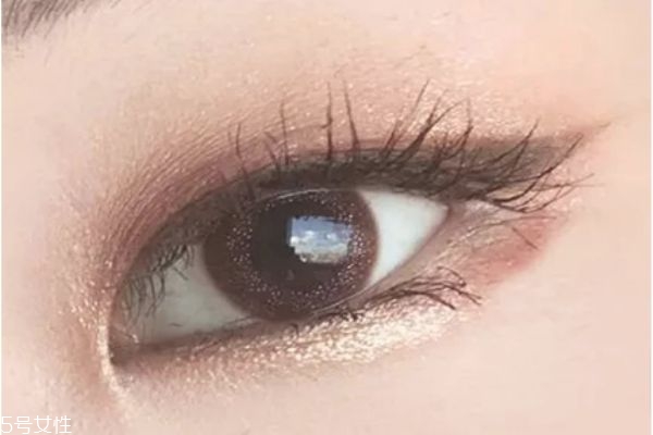 韓式單眼皮妝怎么畫 單眼皮大地色眼影畫法 韓式單眼皮妝怎么畫 單眼皮大地色眼影畫法