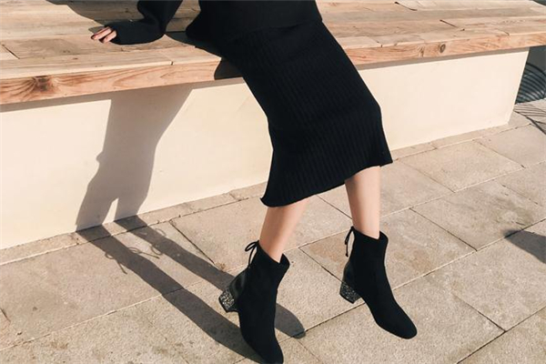 靴子拉鏈老下滑怎么辦 解決辦法很簡單 靴子拉鏈老下滑怎么辦 解決辦法很簡單