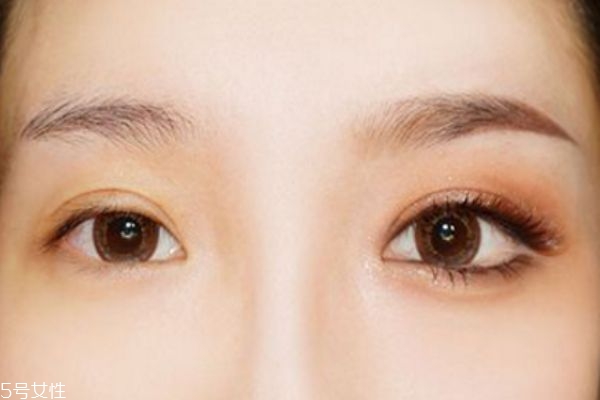 2018最流行的妝容 2018秋冬流行妝容 2018最流行的妝容 2018秋冬流行妝容