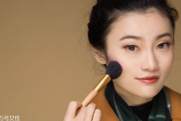 韓式暖冬妝容教程 含蓄煙熏眼妝教程 韓式暖冬妝容教程 含蓄煙熏眼妝教程