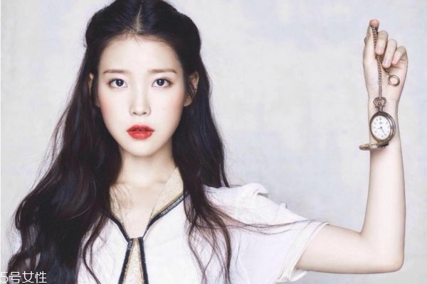 韓國(guó)淡妝化妝步驟 小清新妝容畫(huà)法教程 韓國(guó)淡妝化妝步驟 小清新妝容畫(huà)法教程