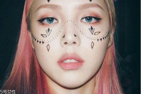 韓式妝容畫法 韓式甜美日常妝的畫法教程 韓式妝容畫法 韓式甜美日常妝的畫法教程