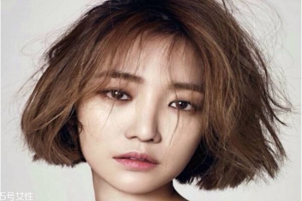 高俊熙妝容教程 韓式眼妝的畫(huà)法步驟 高俊熙妝容教程 韓式眼妝的畫(huà)法步驟