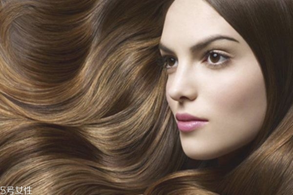 免洗護(hù)發(fā)素對頭發(fā)好嗎 可以防止靜電