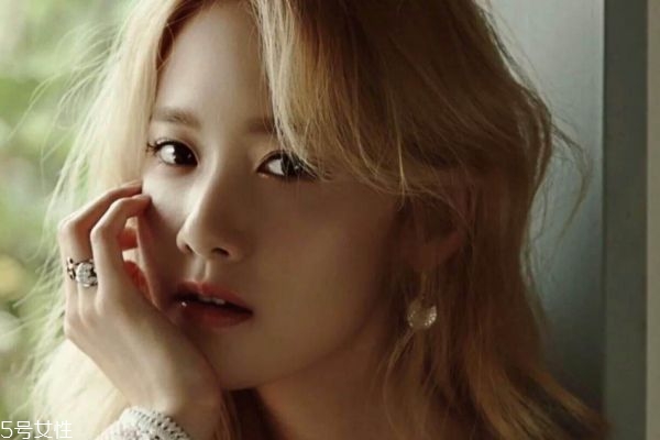 允兒妝容畫(huà)法步驟 韓國(guó)妝容的畫(huà)法 允兒妝容畫(huà)法步驟 韓國(guó)妝容的畫(huà)法