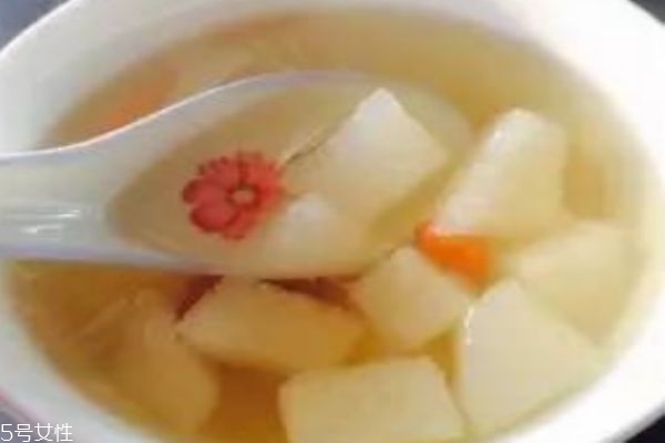 冰糖雪梨能化痰嗎 冰糖雪梨不要去除梨皮 冰糖雪梨能化痰嗎 冰糖雪梨不要去除梨皮