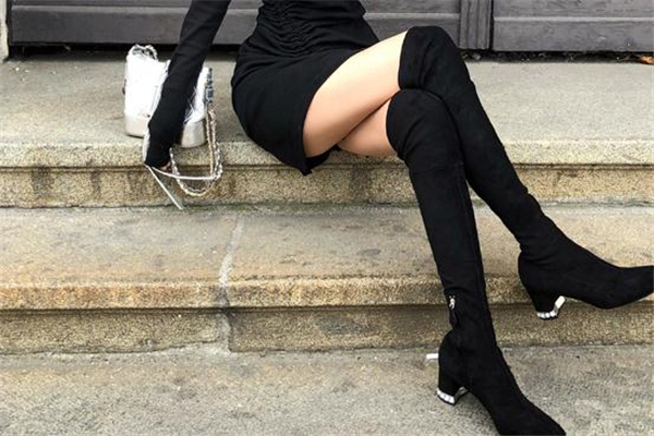 靴子老是往下滑怎么辦 從此告別掉筒尷尬 靴子老是往下滑怎么辦 從此告別掉筒尷尬