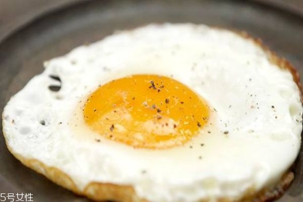 如何煎溏心蛋 教你做各種溏心蛋 如何煎溏心蛋 教你做各種溏心蛋