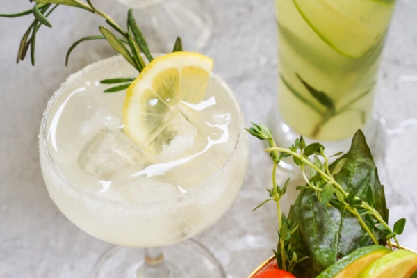 雞尾酒是什么味道 飲料與酒的結合 雞尾酒是什么味道 飲料與酒的結合