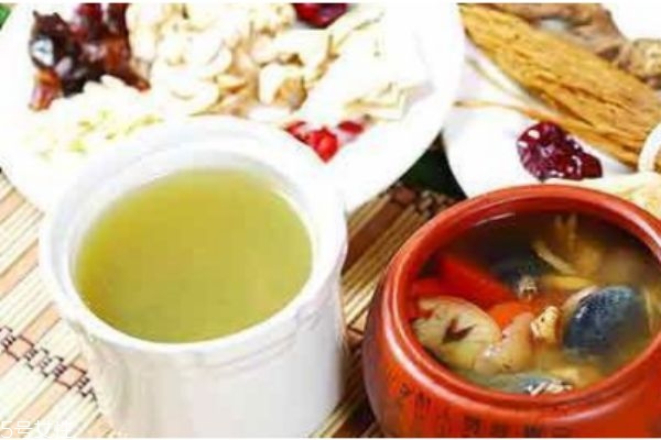 冬天吃什么不怕冷 冬季養(yǎng)生飲食調養(yǎng)原則 冬天吃什么不怕冷 冬季養(yǎng)生飲食調養(yǎng)原則