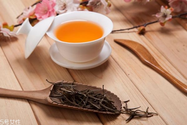 冬天喝什么養(yǎng)生茶好 適合冬季喝的養(yǎng)生茶 冬天喝什么養(yǎng)生茶好 適合冬季喝的養(yǎng)生茶