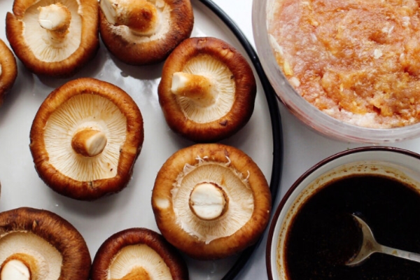 香菇一般煮多久能熟 五分鐘就能熟 香菇一般煮多久能熟 五分鐘就能熟