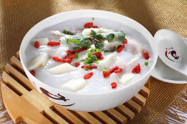 冬天吃什么對皮膚好 冬季養(yǎng)生粥 冬天吃什么對皮膚好 冬季養(yǎng)生粥