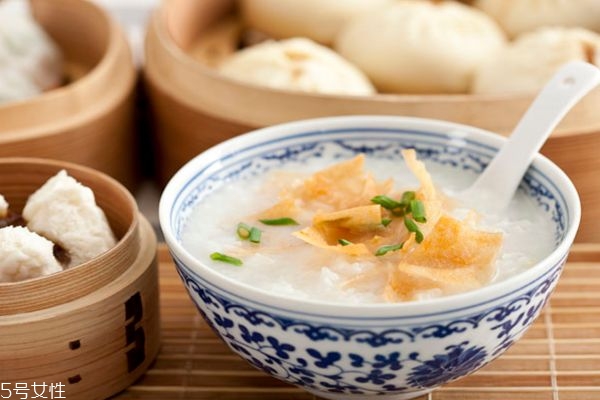 冬季補(bǔ)腎吃什么食物好 冬季補(bǔ)腎的食物 冬季補(bǔ)腎吃什么食物好 冬季補(bǔ)腎的食物